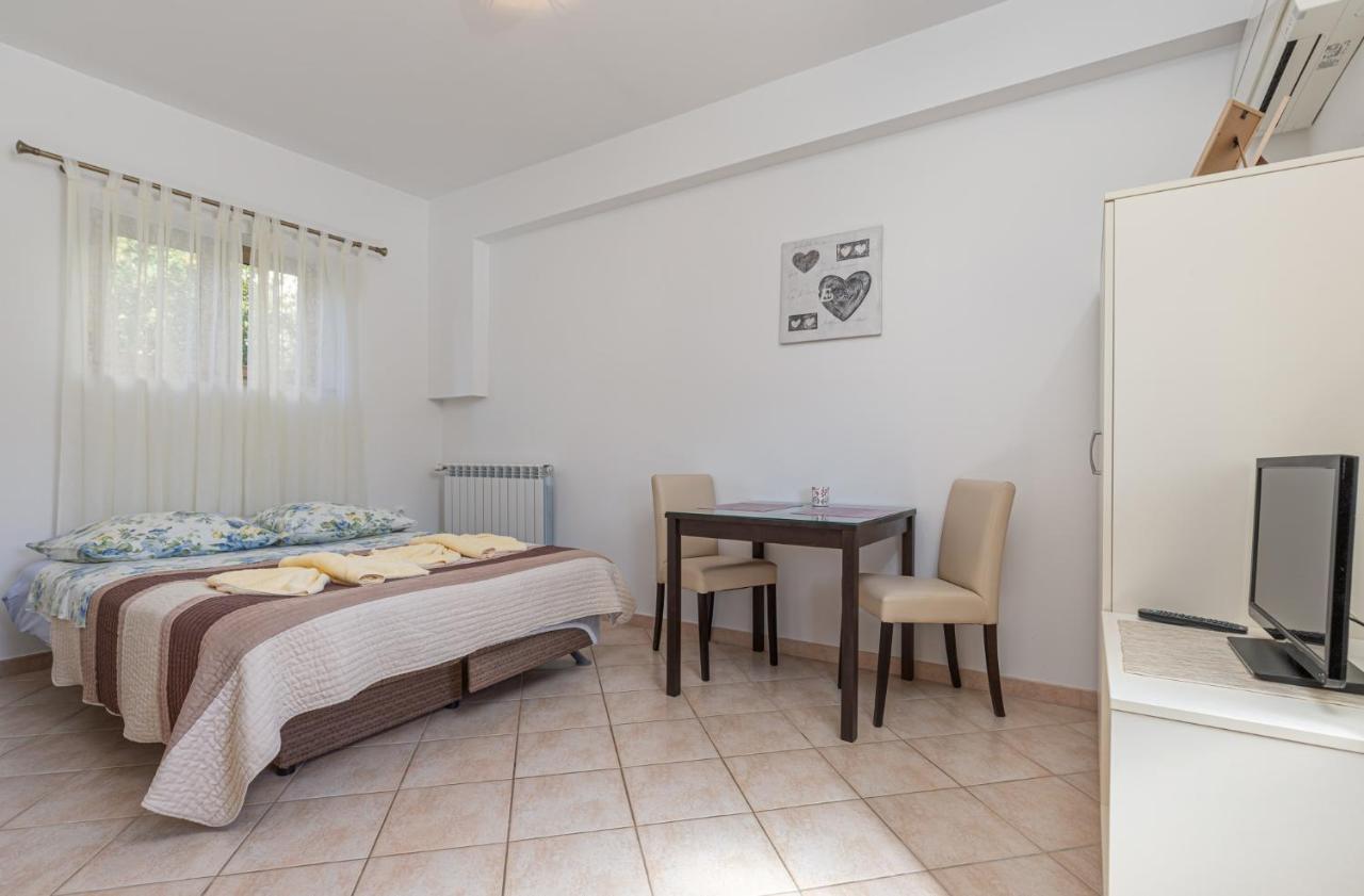 Mima Apartment Porec Ngoại thất bức ảnh