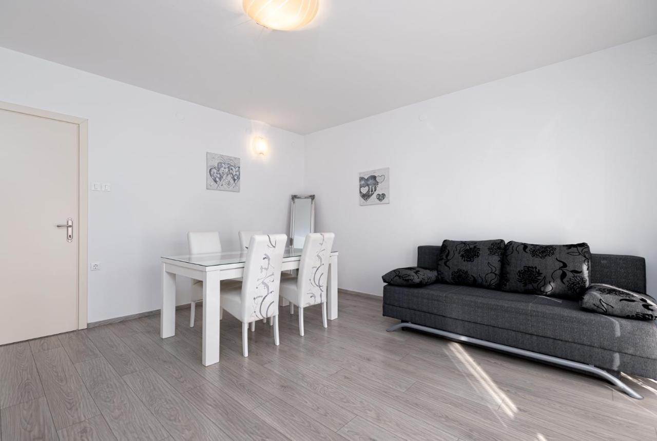 Mima Apartment Porec Ngoại thất bức ảnh