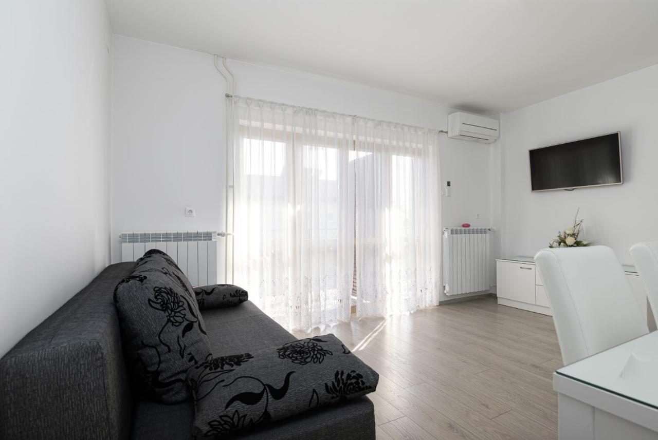 Mima Apartment Porec Ngoại thất bức ảnh