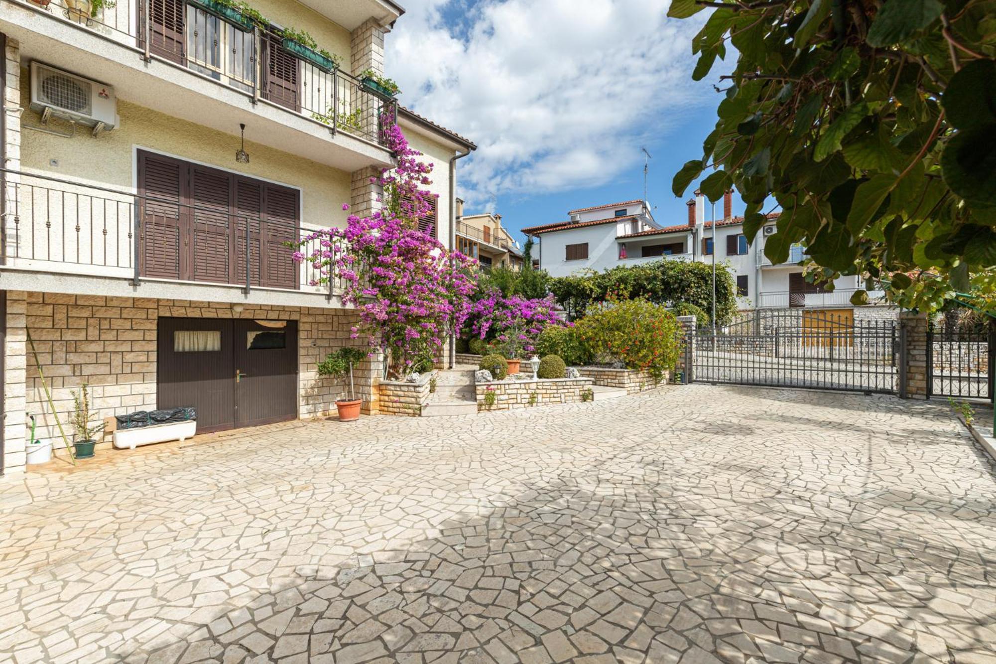 Mima Apartment Porec Ngoại thất bức ảnh