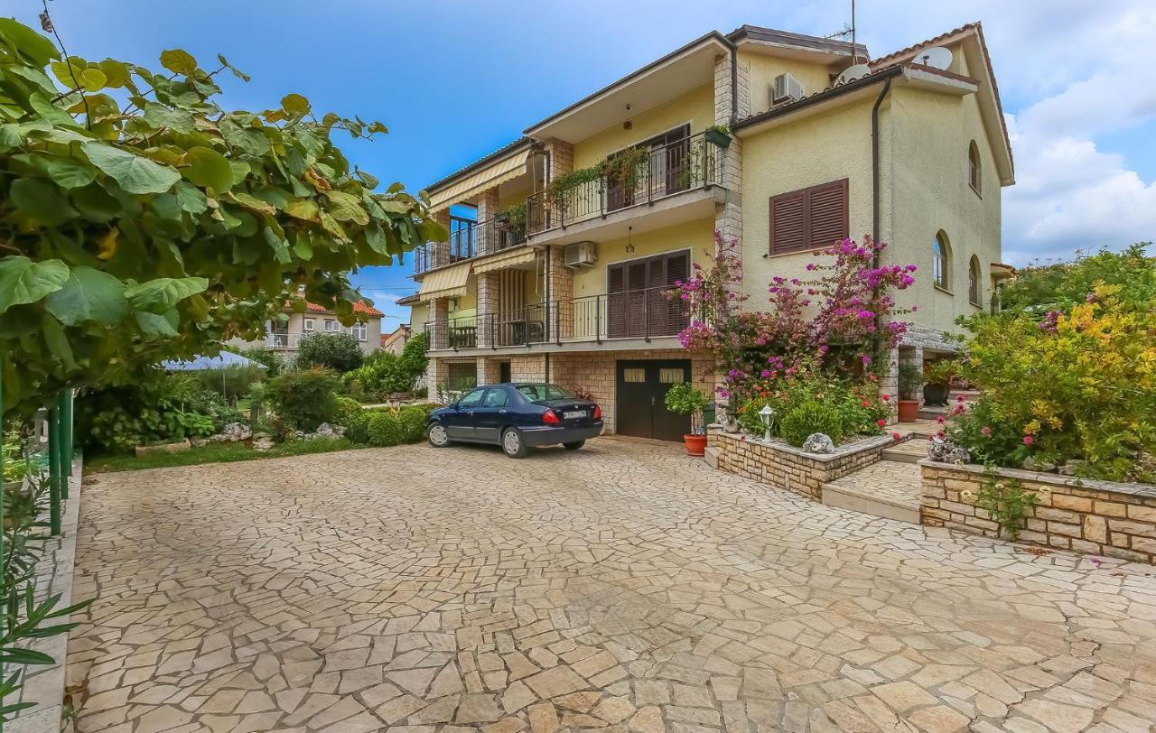 Mima Apartment Porec Ngoại thất bức ảnh